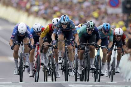 Merlier, el rey del esprint, se retira del Tour con tres triunfos
