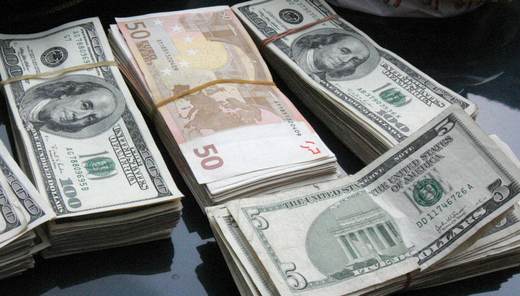 México coloca 6.300 millones de dólares para reducir vencimientos de deuda externa