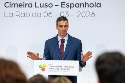 Sánchez dice que es ingenuo pensar que la guerra en Irán traerá democracia y prosperidad