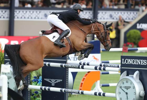 El italiano Piergiorgio Bucci vence en el Gran Premio del LGCT México