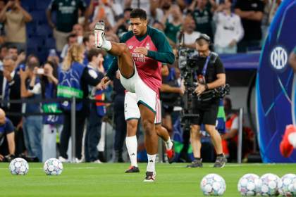 Trent centrocampista y Brahim titular; Thuram acompaña a Lautaro en el Inter