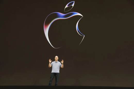 Tim Cook hizo de Apple un potente ecosistema de servicios pero deja pendiente la IA