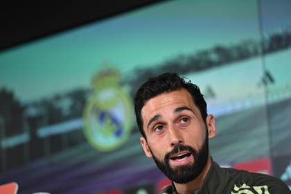 Arbeloa: "No voy a quemar a mis jugadores en una hoguera publica, no se lo merecen"