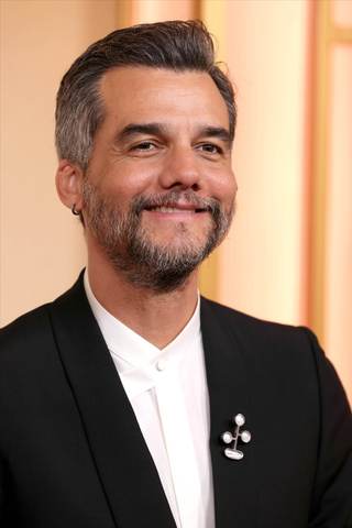 Wagner Moura y Kleber Mendonça Filho llegan felices a la gala de los óscar