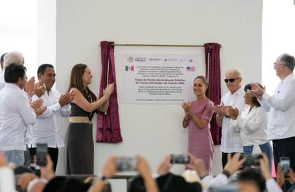 México y EEUU inauguran planta de moscas estériles contra el gusano barrenador en Chiapas