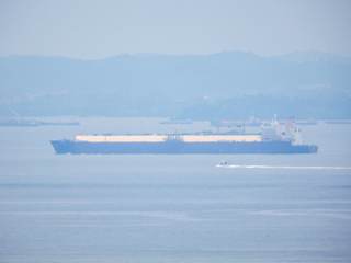 "No se esconden": la "flota fantasma" de Irán rastreada desde un ático en Singapur