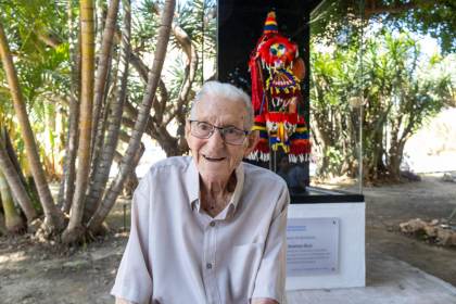 Almuñécar rinde homenaje a un vecino que mantiene vivo el oficio de la talabartería