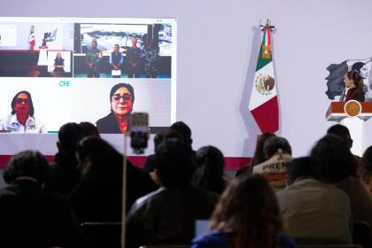 México prevé que huracán Simón impacte con categoría 3 o 4 el sábado en Jalisco y Colima