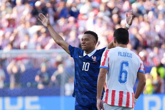 Mbappé: "Si hay que meter las manos en la mierda, vamos a meterlas"