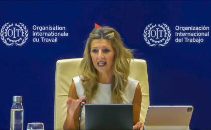 Yolanda Díaz se presenta ante la OIT como la candidata capaz de salvar esta institución