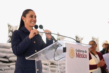 Sheinbaum defiende el nombre de Golfo de México ante insistencia de Trump