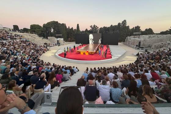 Àlex Ollé convierte en Siracusa "Los Persas" de Esquilo en un "thriller" sobre el poder