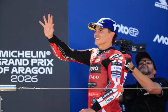 Marc Márquez, Alonso López y Máximo Quiles ponen broche de oro a la carrera aragonesa