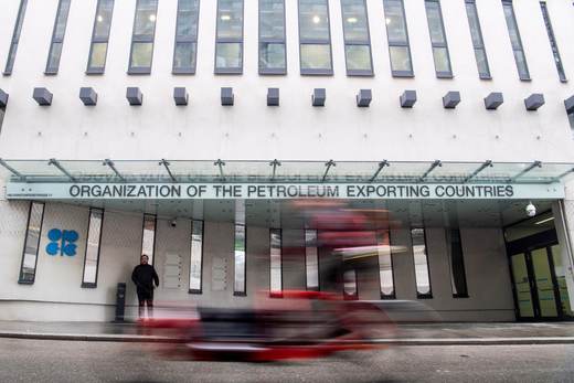 La producción petrolera de la OPEP cayó un 27,5 % en marzo debido a la guerra en Irán