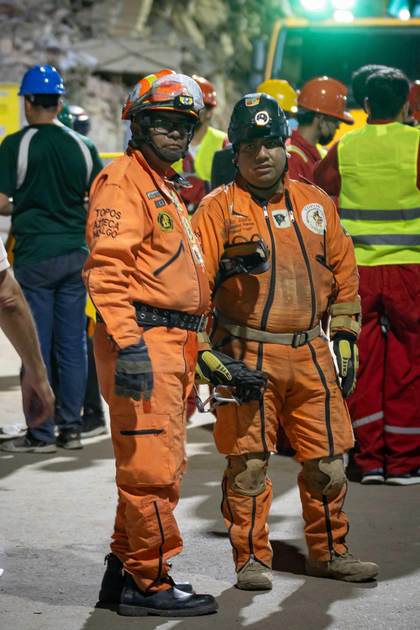 "Sepan que México está con ustedes": afirman 'Los Topos'