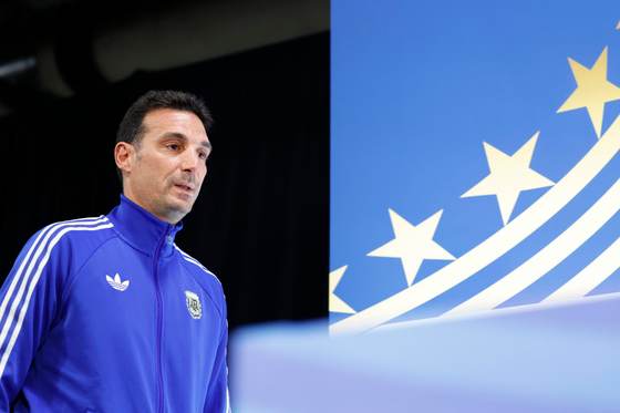 Scaloni: "Desde Catar hemos mantenido la línea y hemos sumado jugadores"