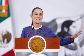 Sheinbaum reconoce que se desconoce el responsable del vertido de crudo en golfo de México