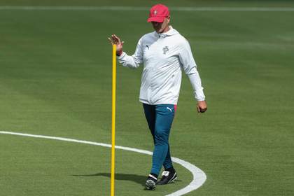 Roberto Martínez: "Cristiano Ronaldo es un ejemplo y parece que es su primer Mundial"