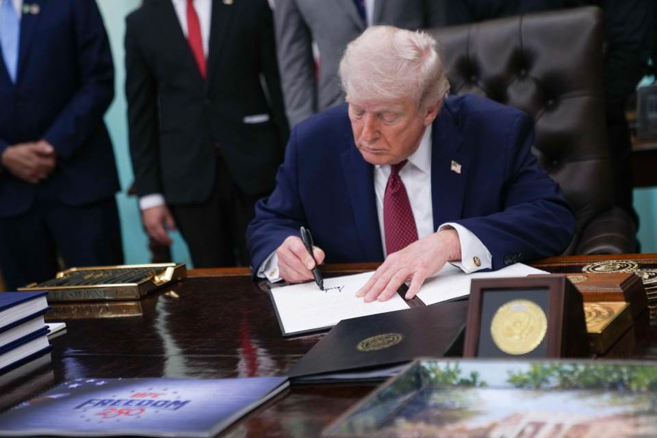 Trump impulsa estudio de psicodélicos como el LSD para tratamientos de salud mental