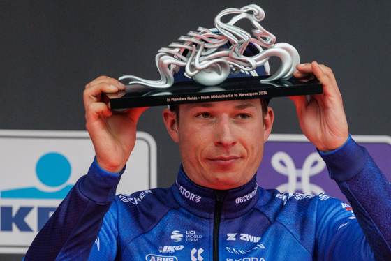 Philipsen: "Hacía mucho tiempo que quería ganar esta carrera"