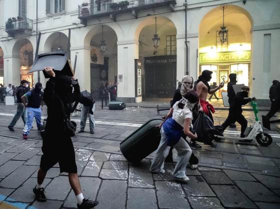 Italia refuerza la vigilancia ante las manifestaciones convocadas el sábado en redes sociales