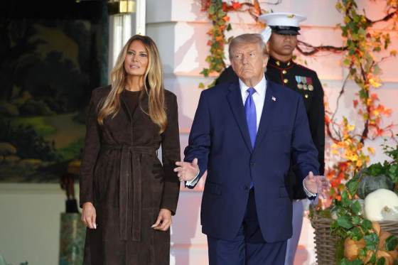 Trump cancela sus mítines en Iowa y Kansas y los sustituye por participaciones virtuales