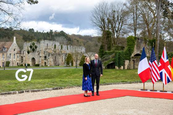 Kallas pide a EE.UU. que presione a Rusia porque Moscú está ayudando a Irán