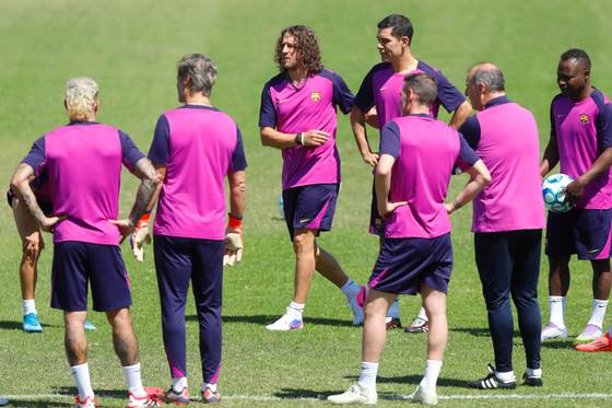 Luis Figo: "Vivimos en un mundo convulso que el deporte puede cambiar"