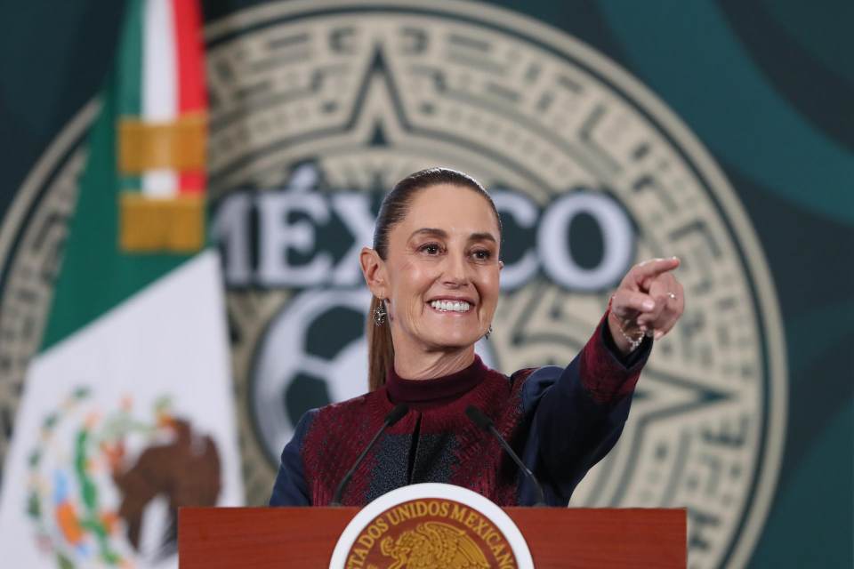 Sheinbaum lanza concurso para elegir a joven que la representará en apertura del Mundial