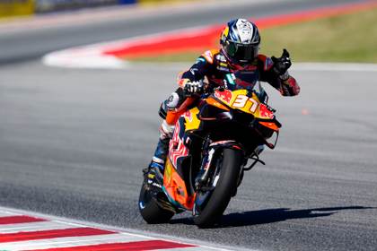Pedro Acosta (KTM) consigue en Cataluña su segunda 'pole' en MotoGP