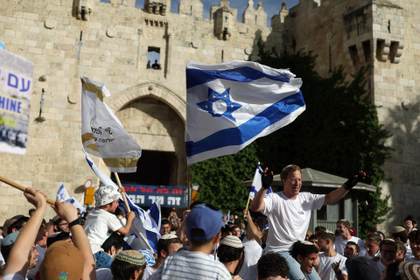 Ultranacionalistas judíos toman la Ciudad Vieja en Día de Jerusalén: "Muerte a los árabes"
