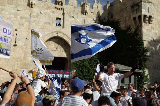 Ultranacionalistas judíos toman la Ciudad Vieja en Día de Jerusalén: "Muerte a los árabes"