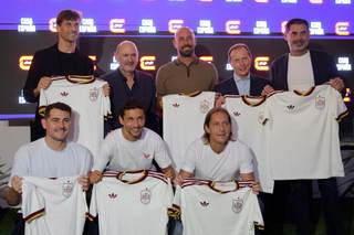 La RFEF reúne a campeones del 2010 para apoyar a la selección contra Francia