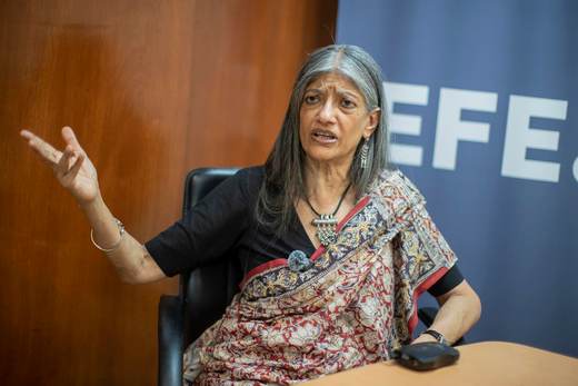 La experta Jayati Ghosh ve dependencia económica de EEUU como un reto central para México