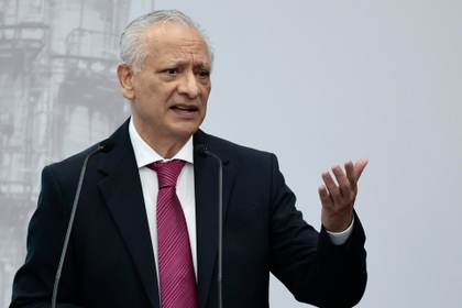 Justicia mexicana ordena juicio contra exdirector de Pemex por violencia contra su mujer