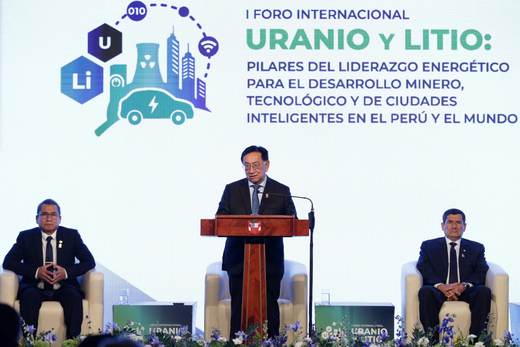 Perú fija mirada en el uranio y el litio como minerales claves para transición energética