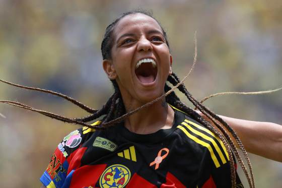El América de la brasileña Geyse visita al Pumas de la portuguesa Ribeiro