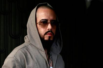 Yandel asegura que la música sinfónica le "volvió a refrescar" su carrera