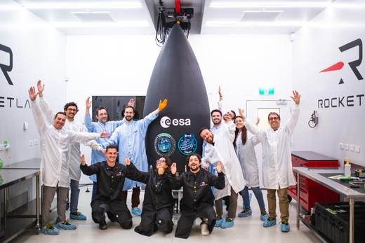 Pospuesto el lanzamiento de los primeros satélites Celeste debido a la meteorología