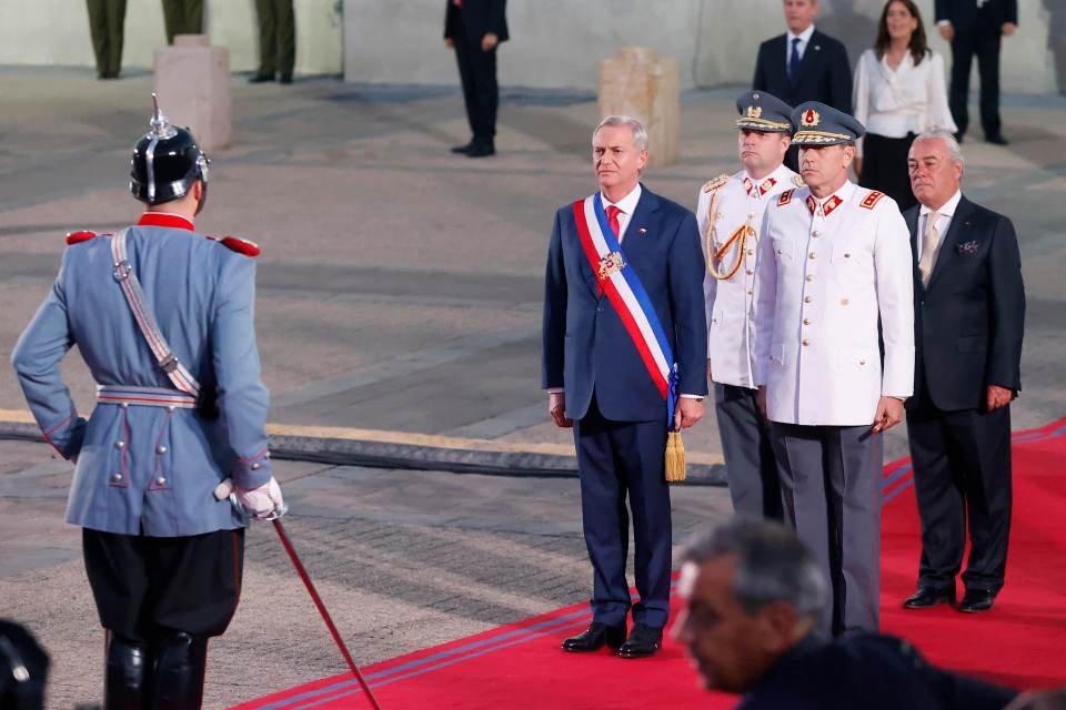 Los cien días de Kast: promesas inviables y en busca de un golpe de efecto en la seguridad