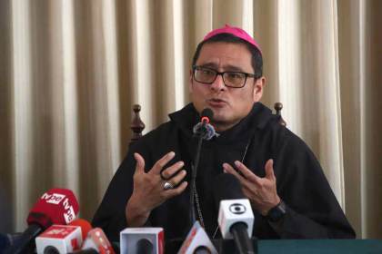 Buscan una mula en Perú para que el papa recree su entrada como "gran misionero" a Zaña