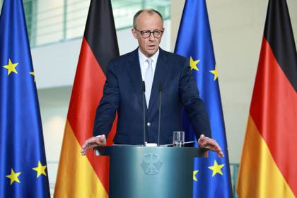 Merz dice que ataques israelíes en Líbano ponen en riesgo la negociación de EE.UU. e Irán