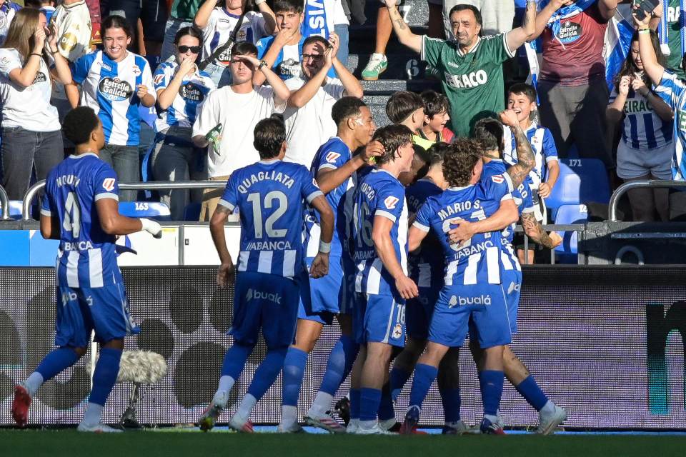 3-1. El Deportivo ahonda en la crisis del Valencia