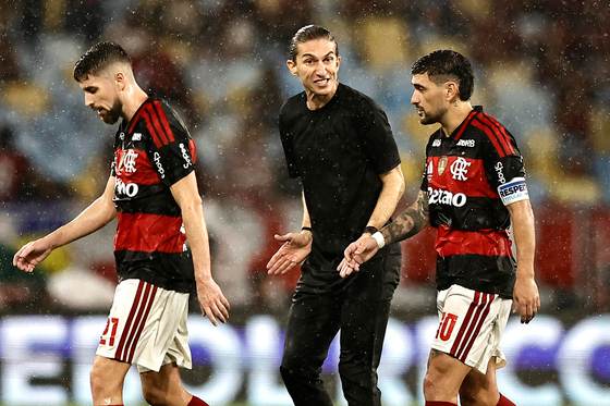 Filipe Luis, destituido como entrenador del Flamengo