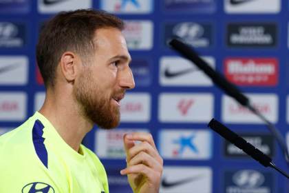 Oblak: "Hay estar unidos, creer y tener la ambición de ir a por la Liga”