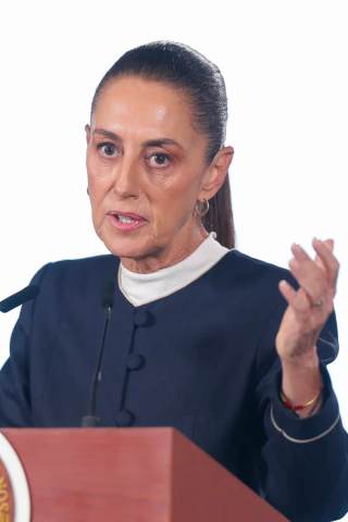 Imitadora de Sheinbaum en informe de senadora de Morena causa polémica en México