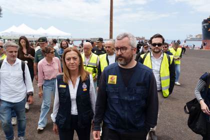 Seis casos de hantavirus confirmados, a la espera del desembarco del crucero afectado