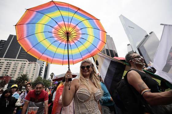Más de 50 organizaciones piden acceso al Zócalo de Ciudad de México en Marcha del Orgullo