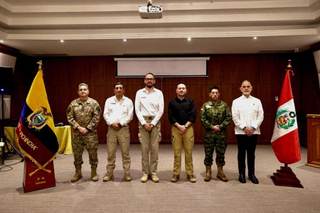 Ministros de Ecuador y Perú se reúnen en frontera para fortalecer lucha contra el crimen