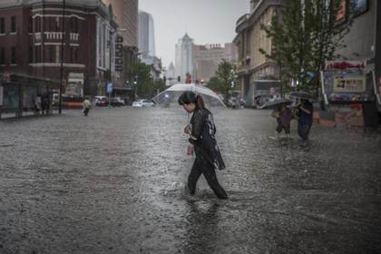 Tres muertos y cuatro desaparecidos por lluvias torrenciales en el centro de China
